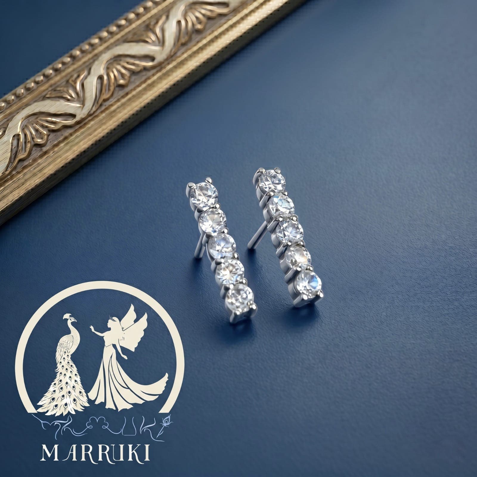 Vertical Earring With Diamonds